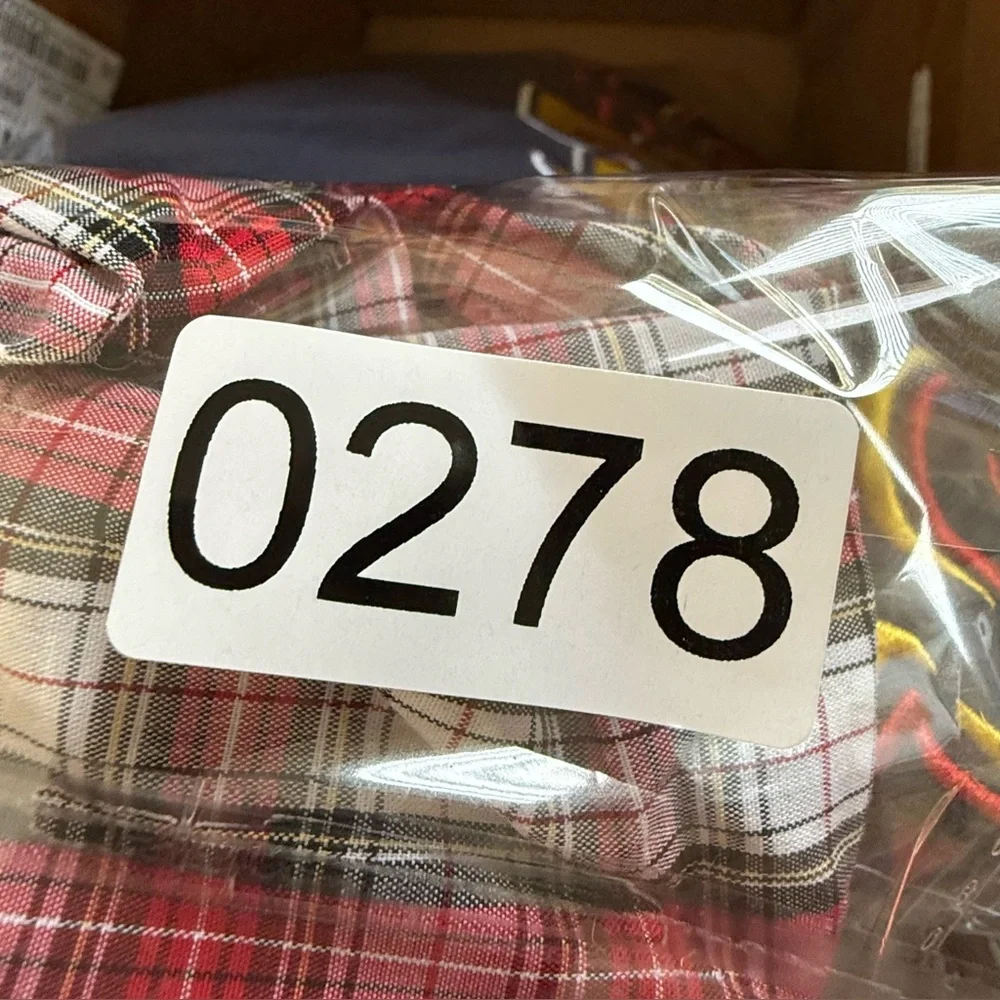J.‎ Crew Men's Red and White Plaid Shirt Size Medium Button Down